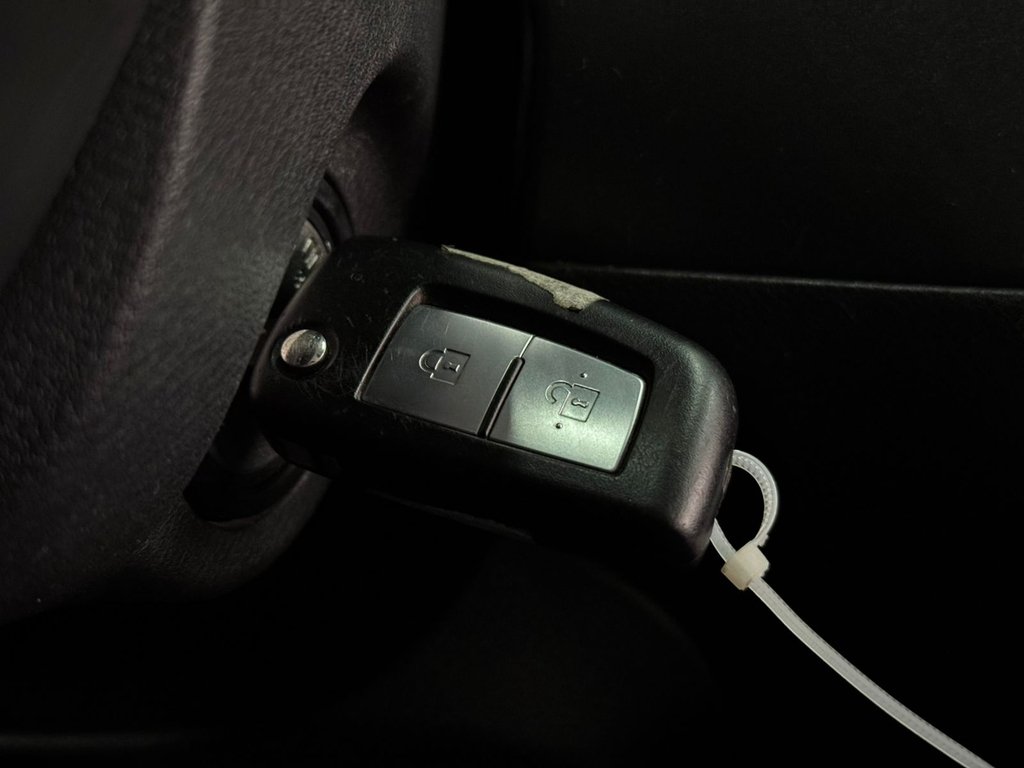 Nissan Frontier Branco