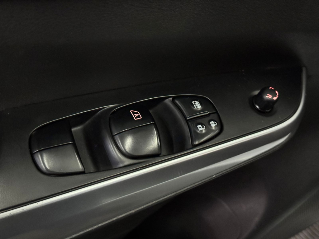 Nissan Frontier Branco