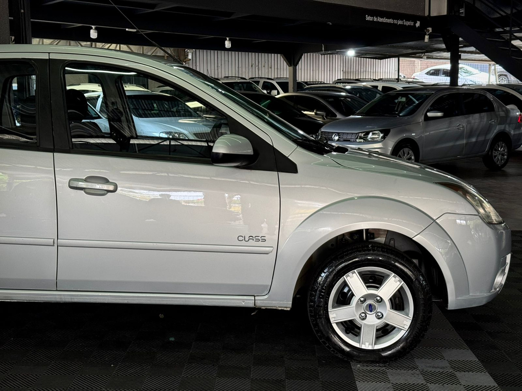 Ford Fiesta Hatch 1.6 (Flex)