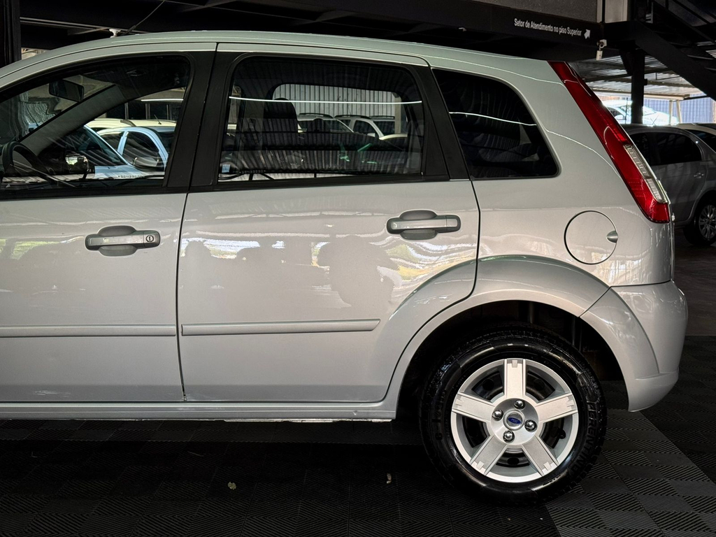 Ford Fiesta Hatch 1.6 (Flex)