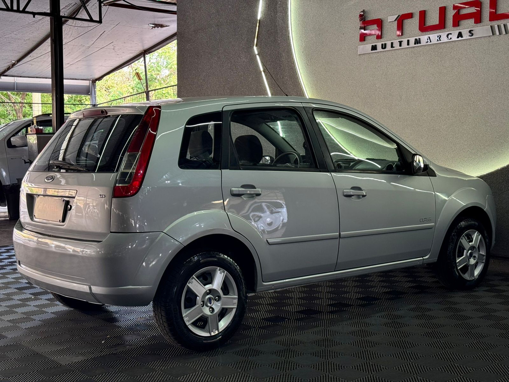 Ford Fiesta Hatch 1.6 (Flex)