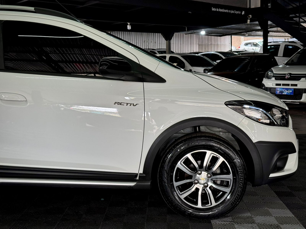 Chevrolet Onix Hatch Activ 1.4 8v Flex 5p Mec.