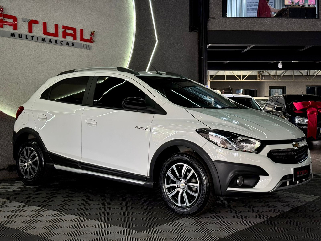 Chevrolet Onix Hatch Activ 1.4 8v Flex 5p Mec.