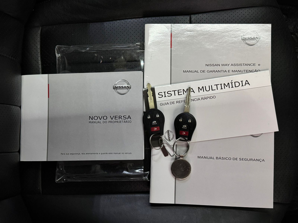 Nissan Versa Sl 1.6 16v Flexstart 4p Mec.