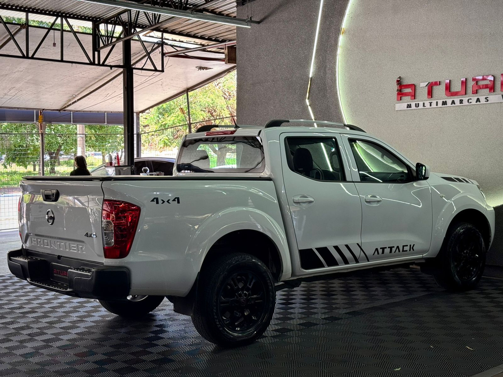 Nissan Frontier S Cd 4x4 2.3 Tb Diesel Mec.