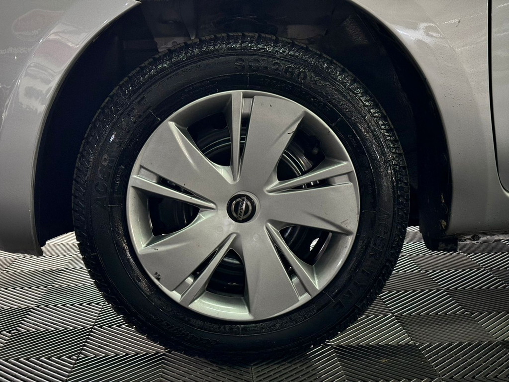 Nissan March 1.0 16v (Flex)