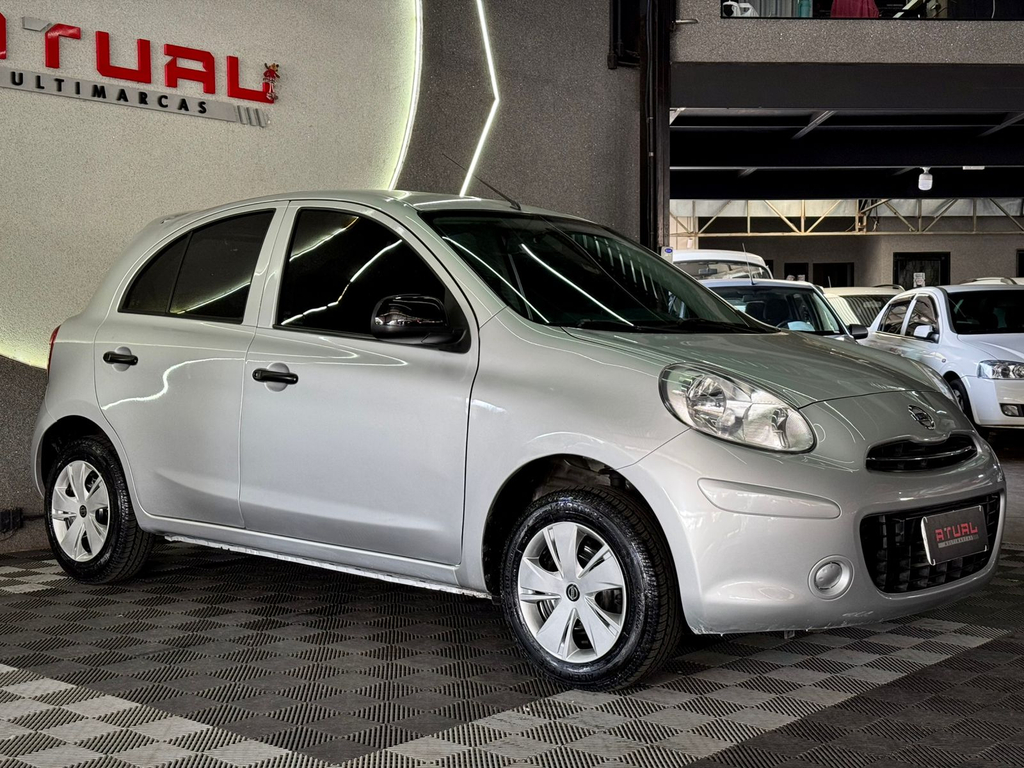Nissan March 1.0 16v (Flex)