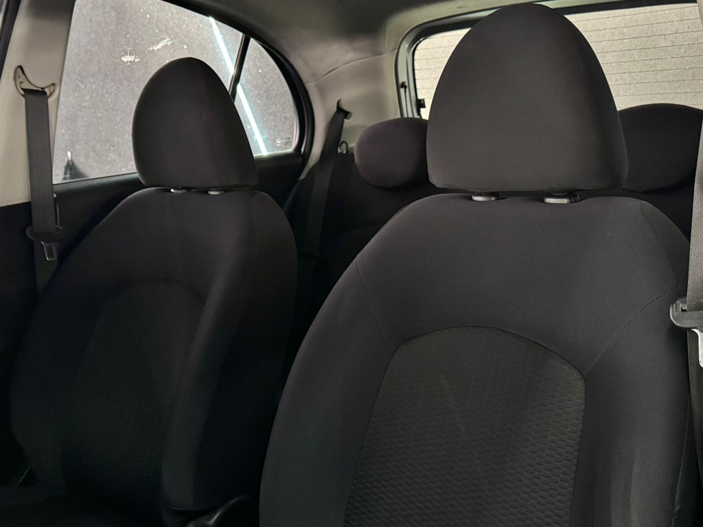 Nissan March 1.0 16v (Flex)