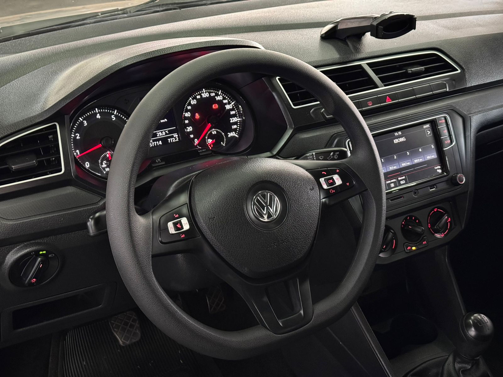 Volkswagen VOYAGE 1.6 MSI FLEX 8V 4P