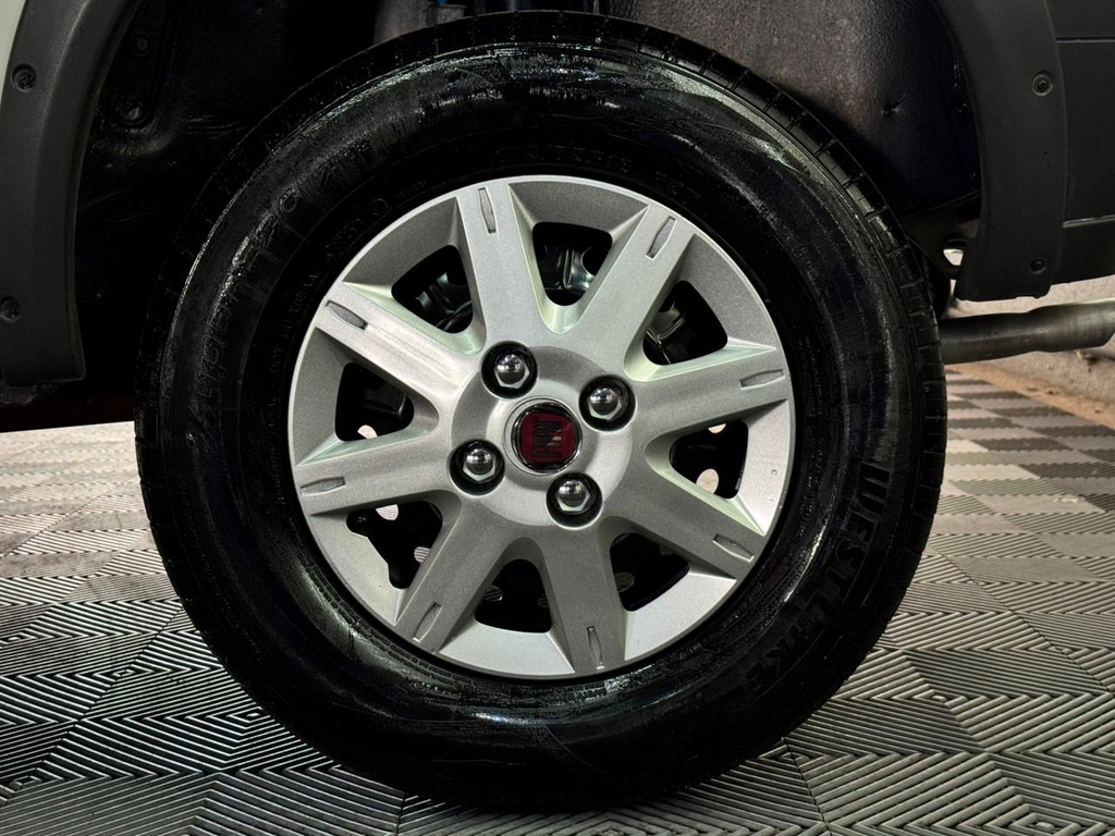 Fiat Uno Mille Fire Economy Way 1.0 (Flex) 4p