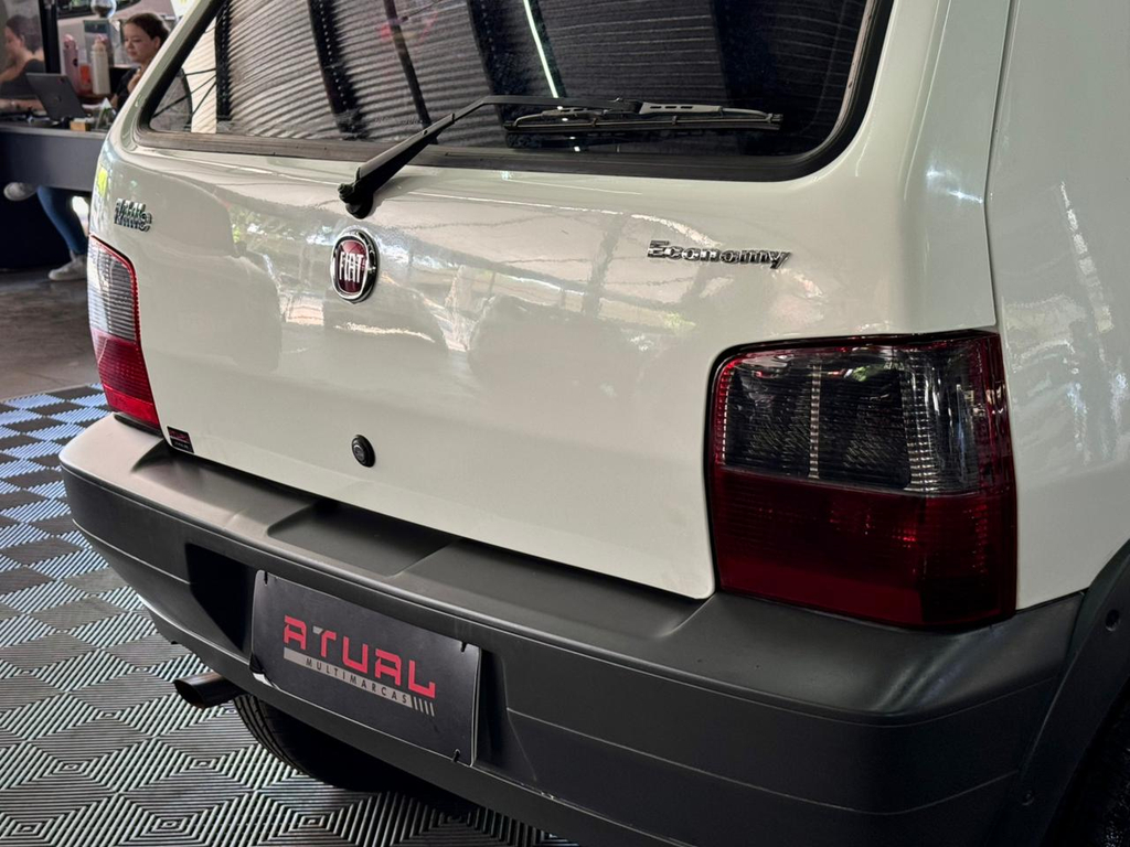 Fiat Uno Mille Fire Economy Way 1.0 (Flex) 4p