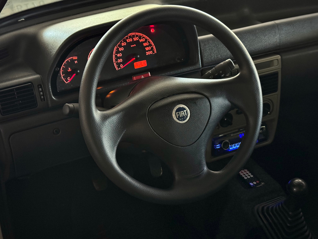 Fiat Uno Mille Fire 1.0 (Flex) 4P