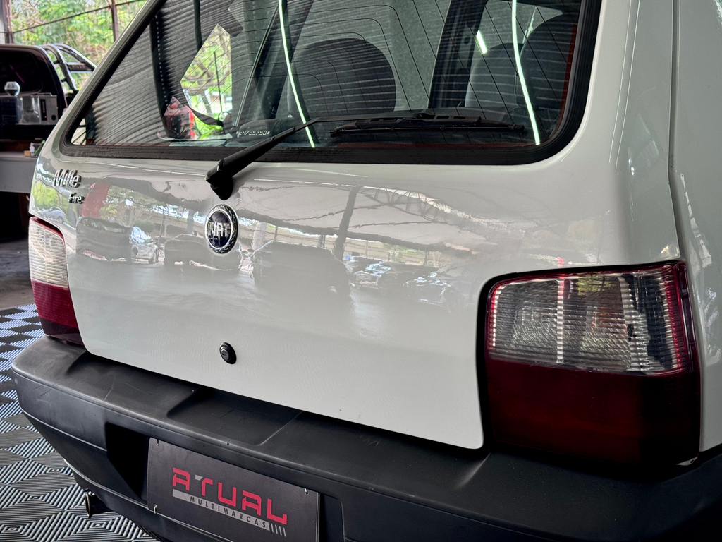 Fiat Uno Mille Fire 1.0 (Flex) 4P