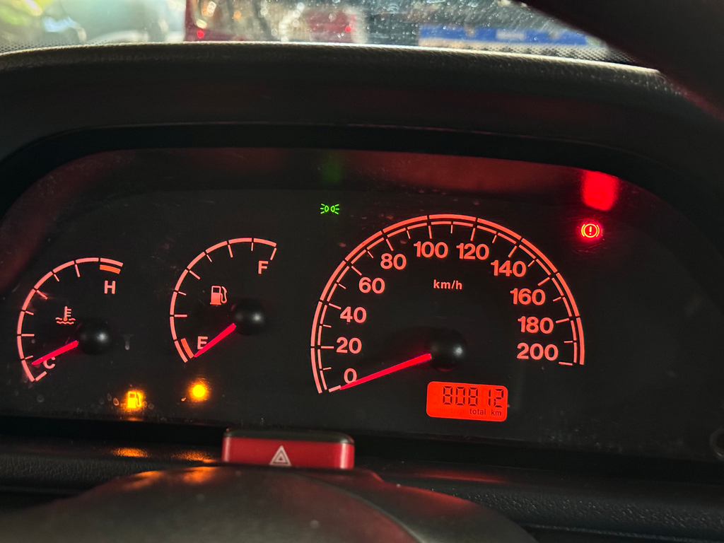 Fiat Uno Mille Fire 1.0 (Flex) 4P