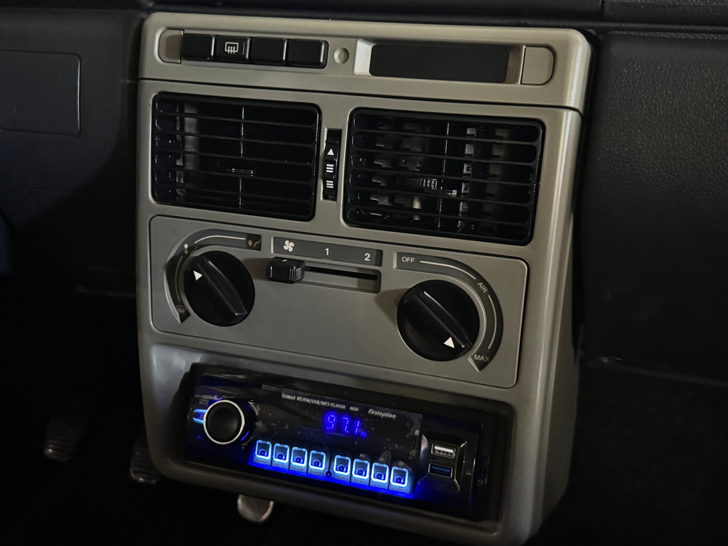 Fiat Uno Mille Fire 1.0 (Flex) 4P