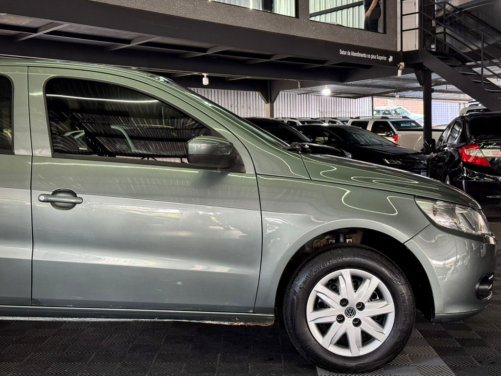 Volkswagen Gol Cinza