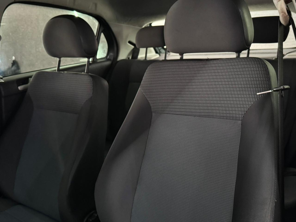 Volkswagen Gol Cinza