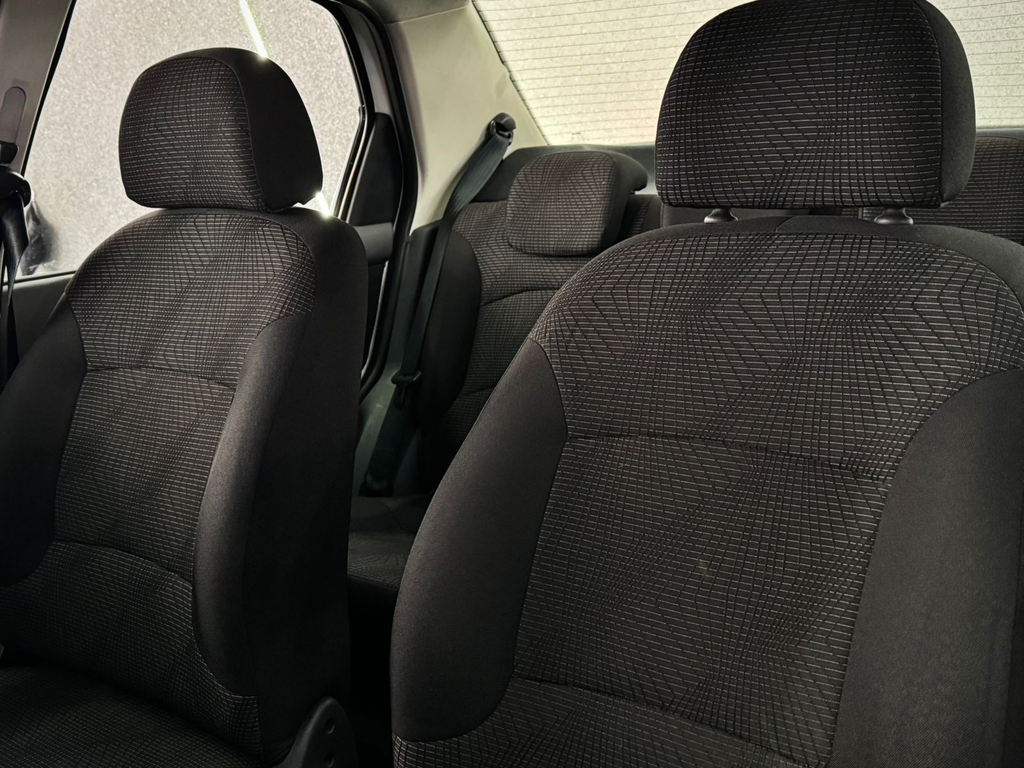 Fiat Siena Essence 1.6 16V (Flex)