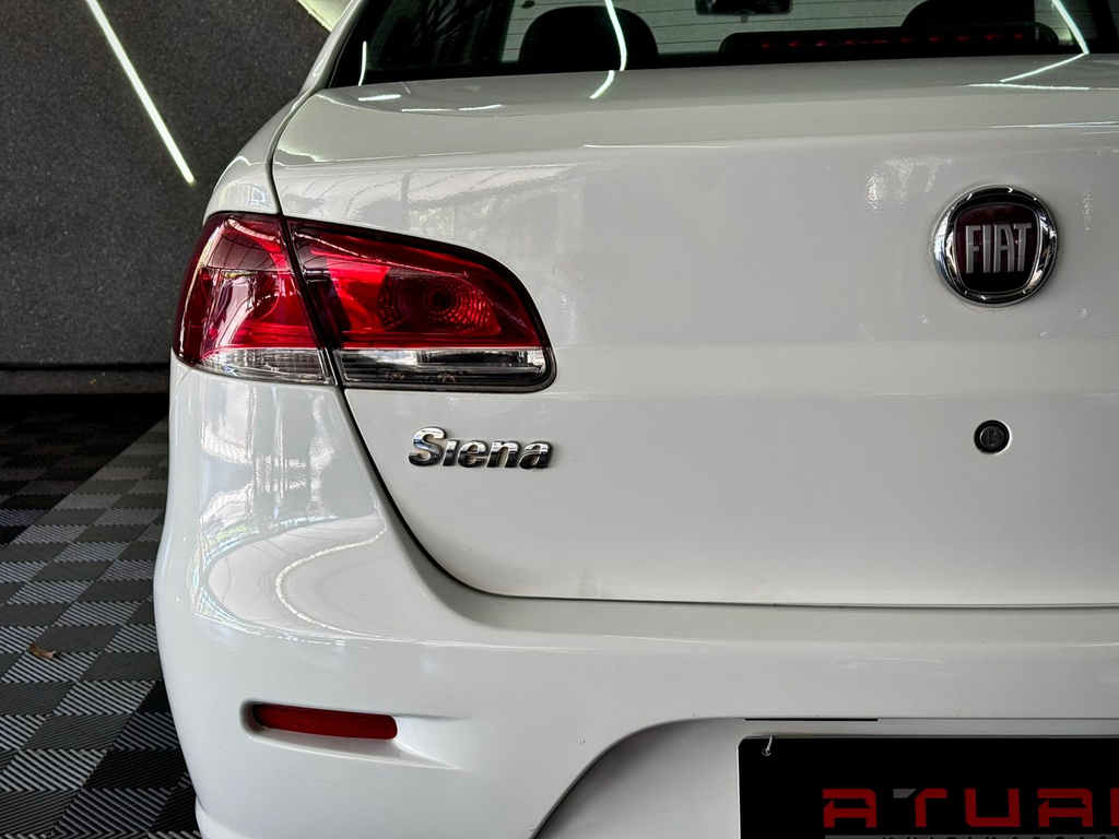 Fiat Siena Essence 1.6 16V (Flex)