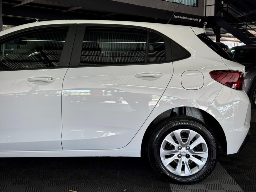Chevrolet Onix Hatch Lt 1.0 12v Flex 5p Mec.