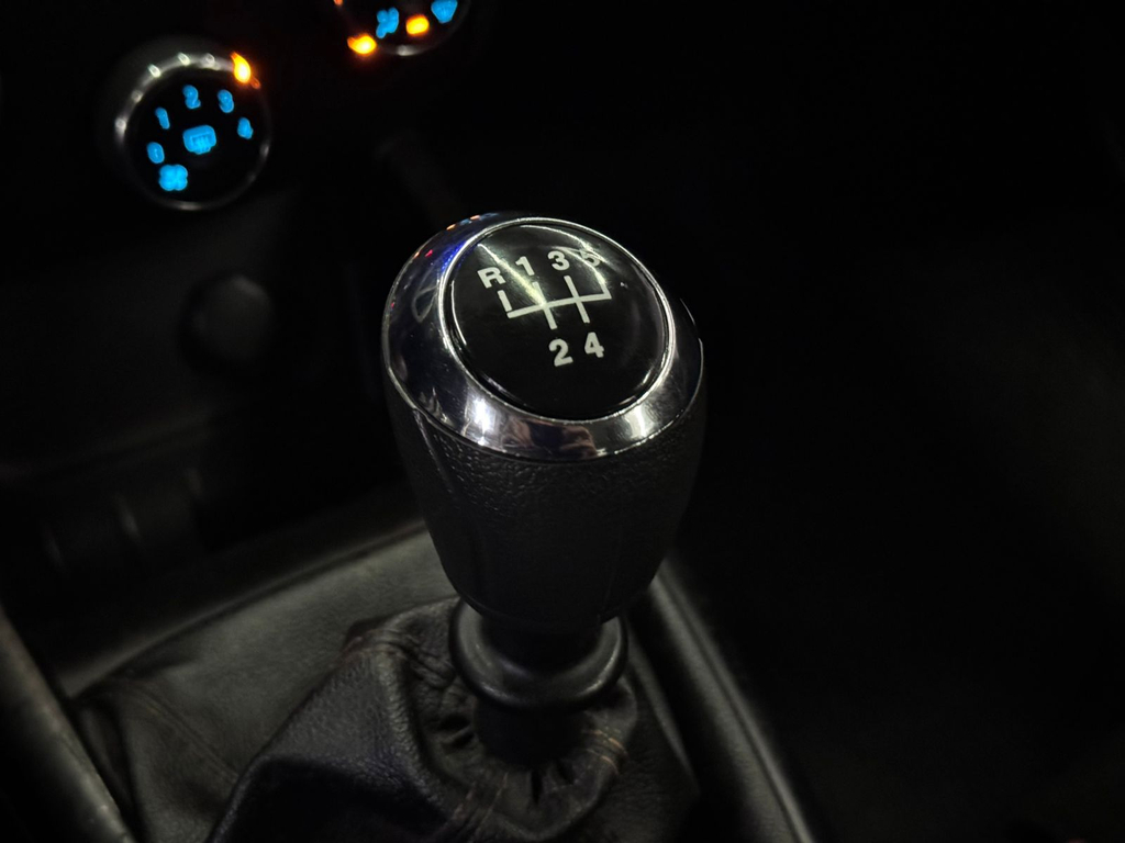 Chevrolet Onix 1.0 Lt Spe/4