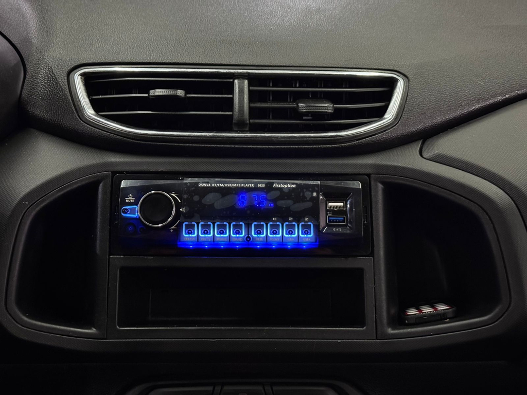 Chevrolet Onix 1.0 Lt Spe/4