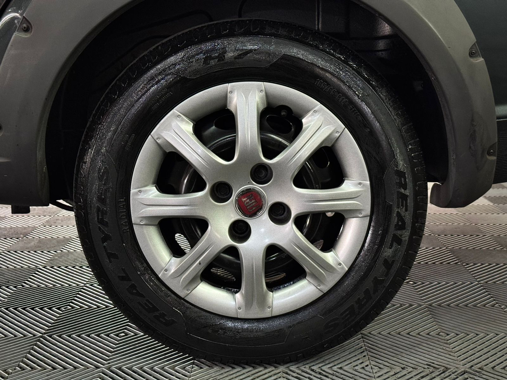 Fiat Palio Weekend Cinza