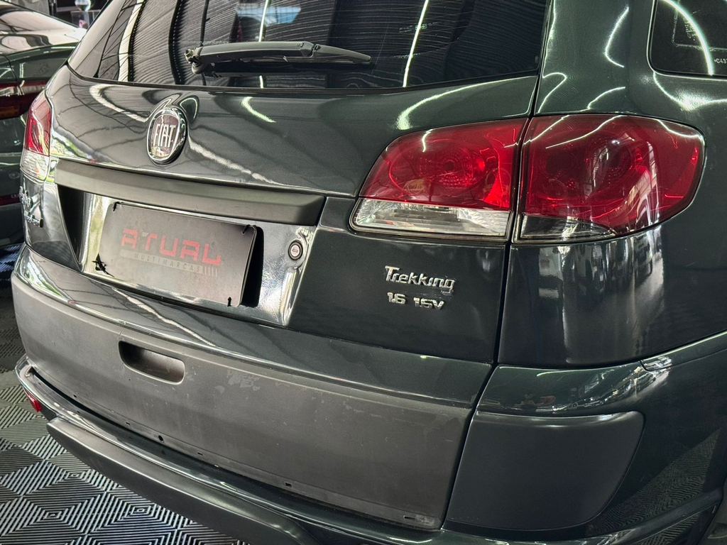 Fiat Palio Weekend Cinza