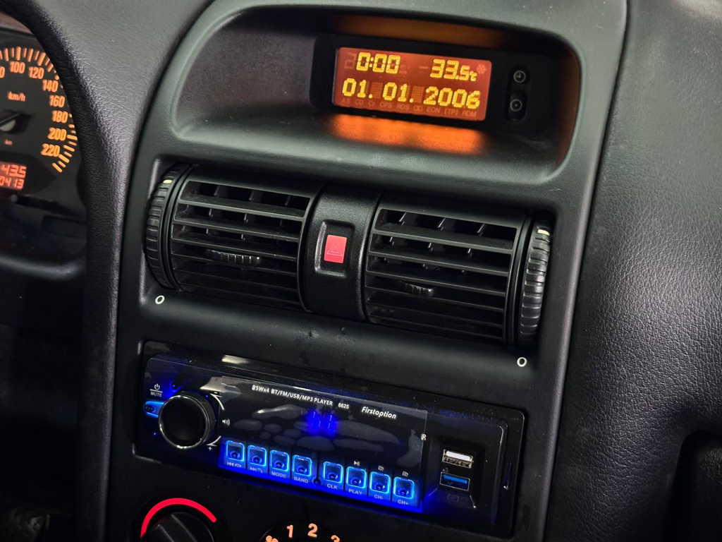 Chevrolet Astra Sedan Cinza