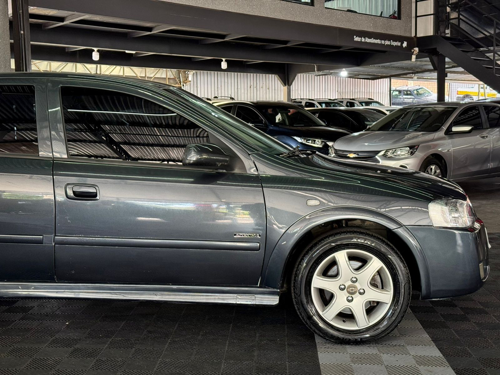 Chevrolet Astra Sedan Cinza