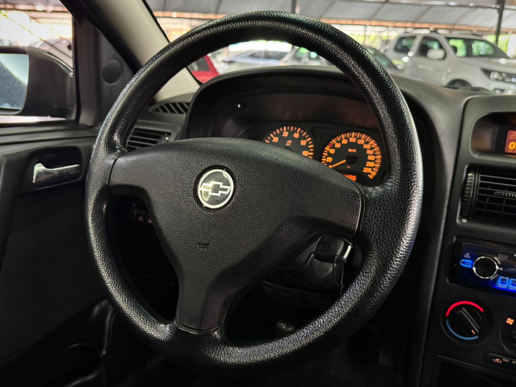 Chevrolet Astra Sedan Cinza