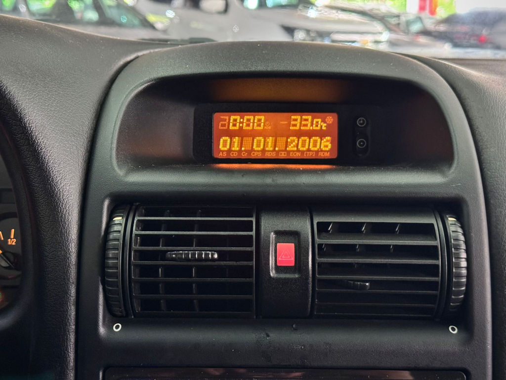 Chevrolet Astra Sedan Cinza