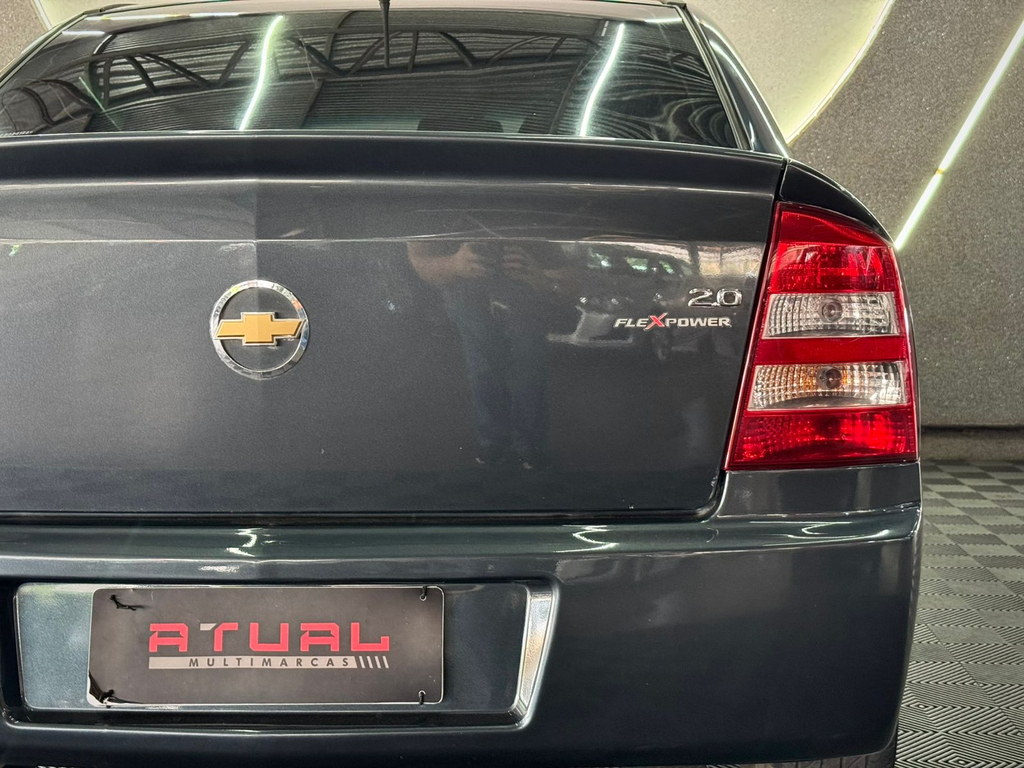Chevrolet Astra Sedan Cinza