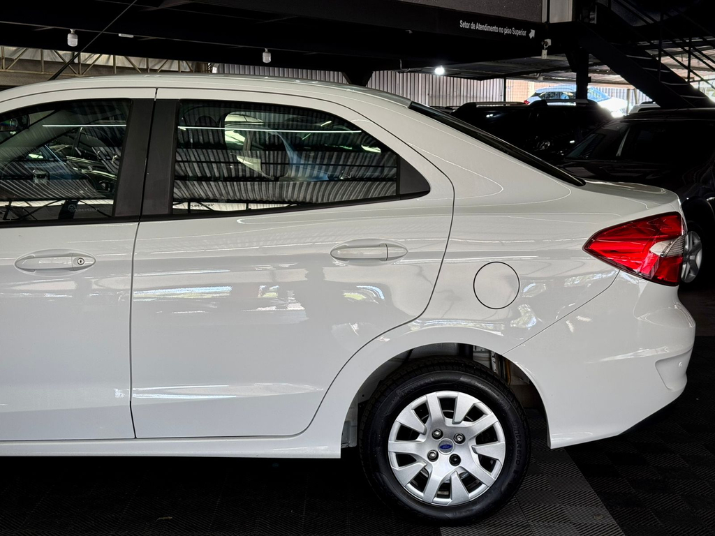 Ford Ka 1.5 Sedan Se 12v Flex 4p Mec.