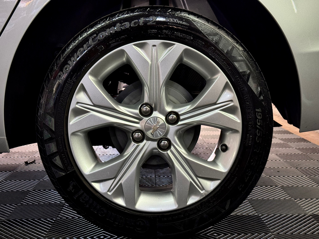 Chevrolet Onix Hatch Ltz 1.0 12v Tb Flex 5p Aut.