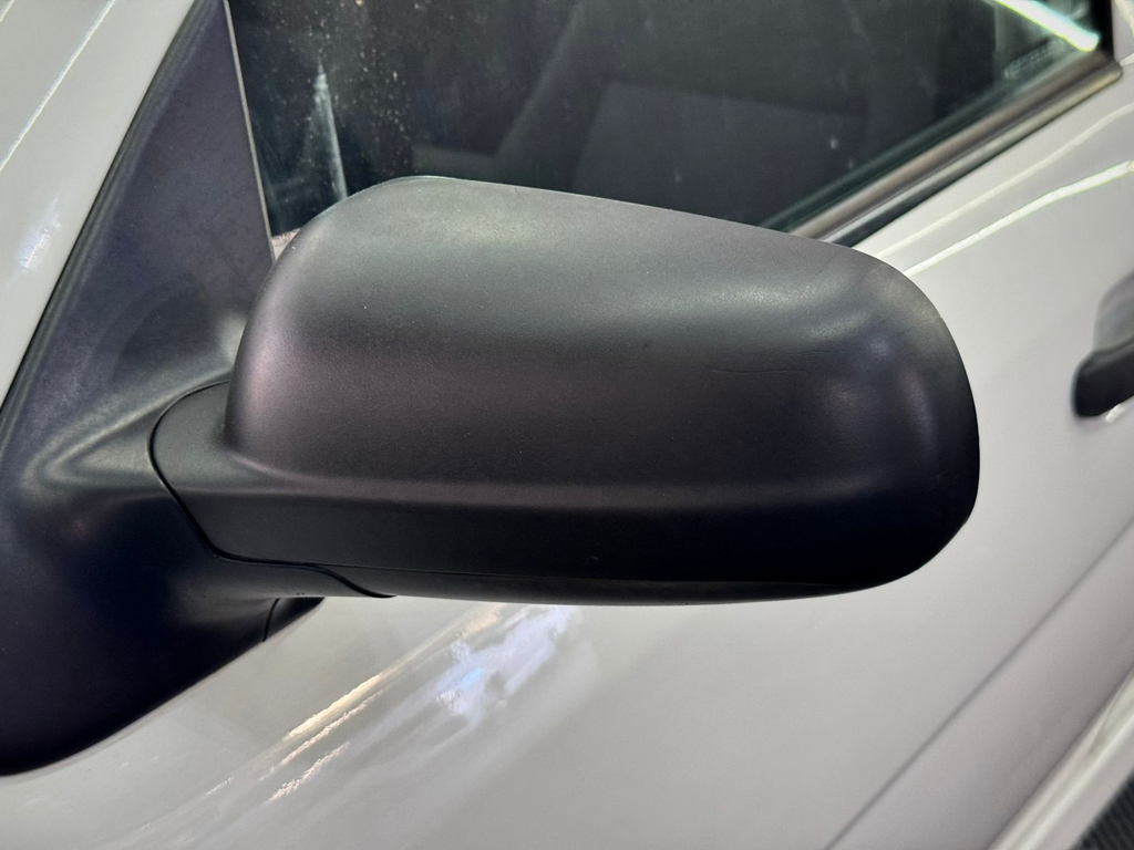 Volkswagen Gol Branco