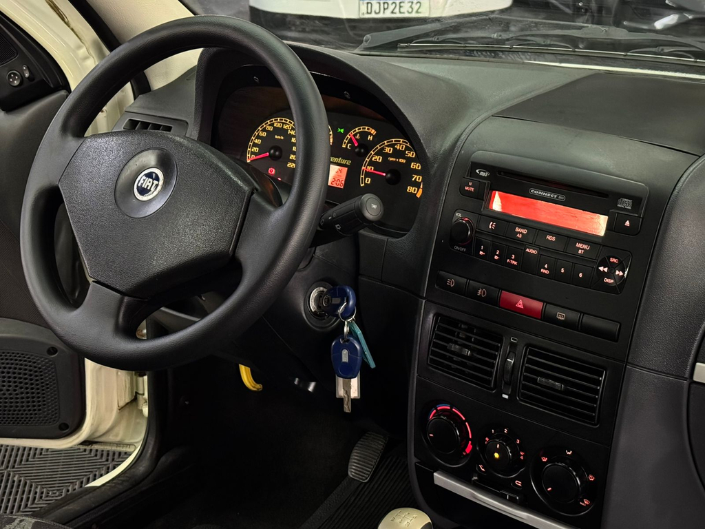 Fiat Palio Weekend Branco