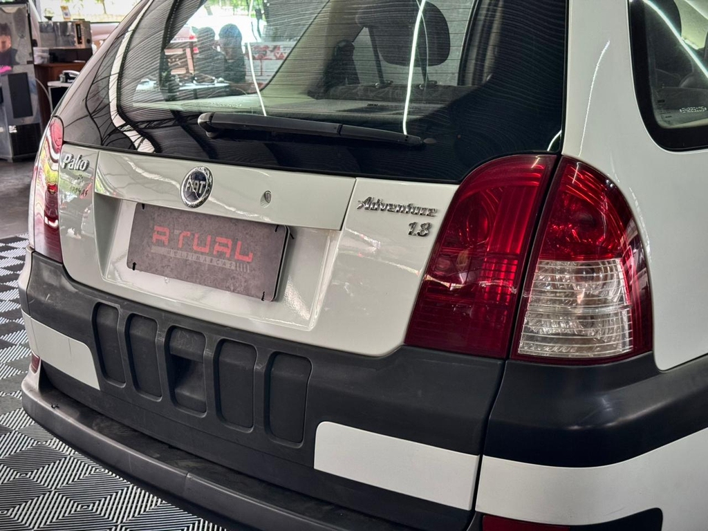 Fiat Palio Weekend Branco