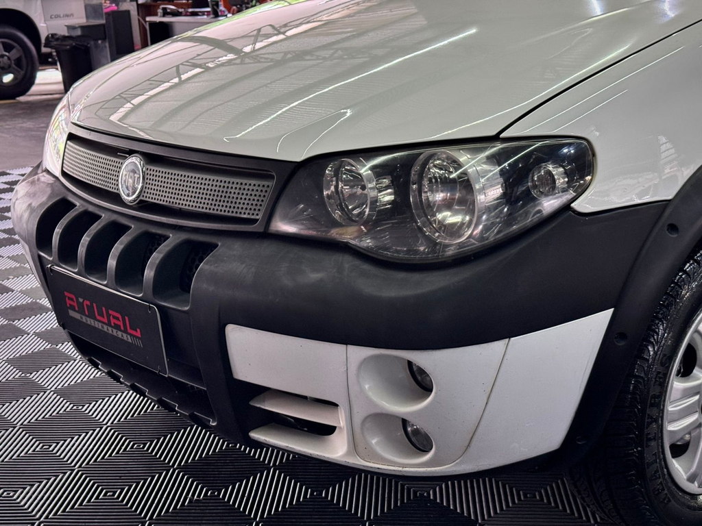 Fiat Palio Weekend Branco