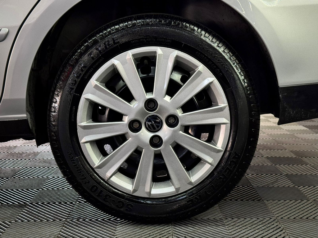 Volkswagen Voyage (G6) Comfortline 1.6 (Flex)