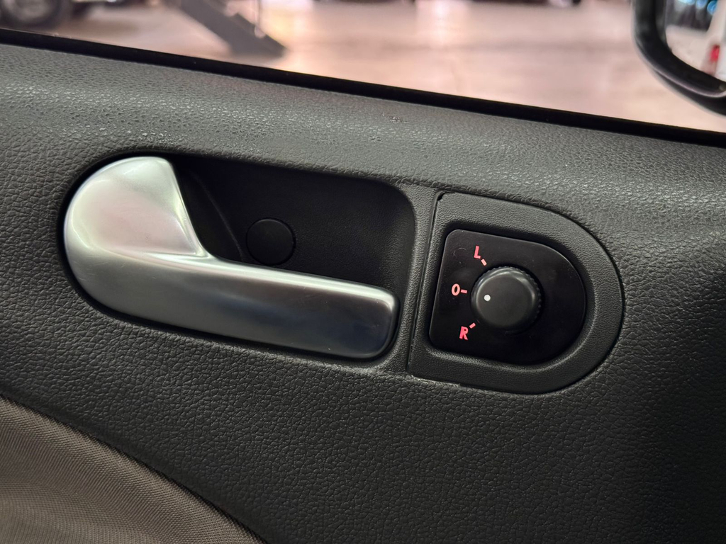 Volkswagen Voyage (G6) Comfortline 1.6 (Flex)