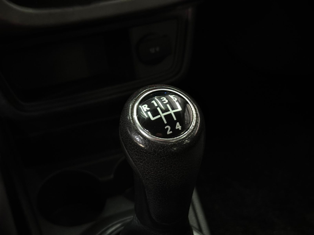 Volkswagen Voyage (G6) Comfortline 1.6 (Flex)