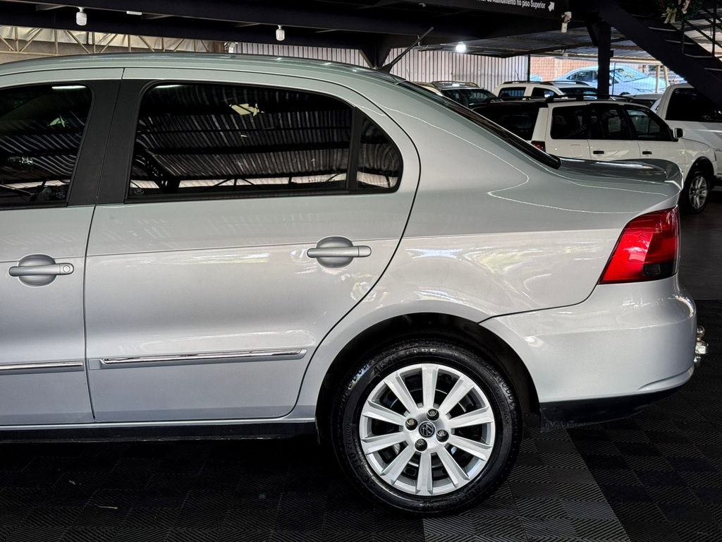 Volkswagen Voyage (G6) Comfortline 1.6 (Flex)