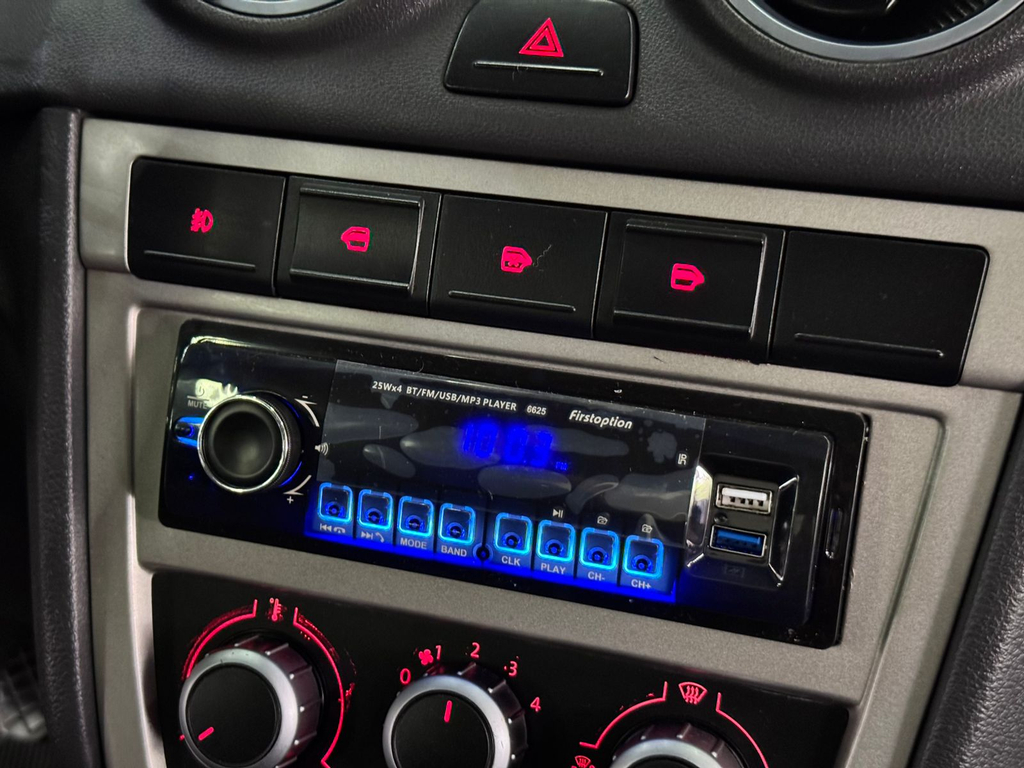 Volkswagen Voyage Trend 1.6 (Flex)