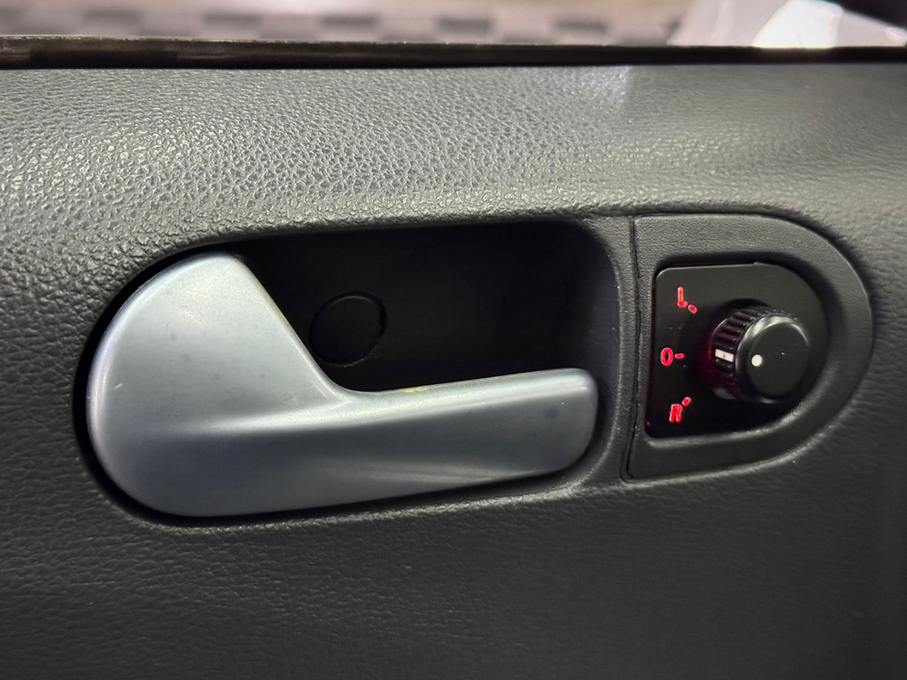 Volkswagen Voyage Trend 1.6 (Flex)