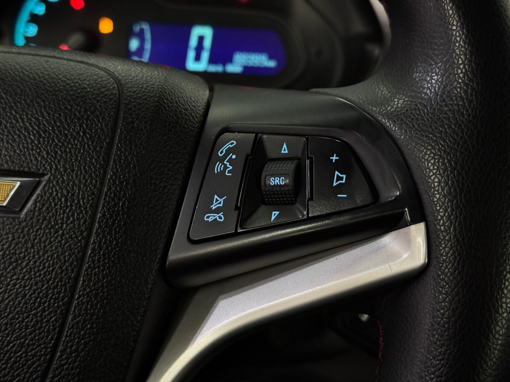 Chevrolet Onix 1.0 LT Flex