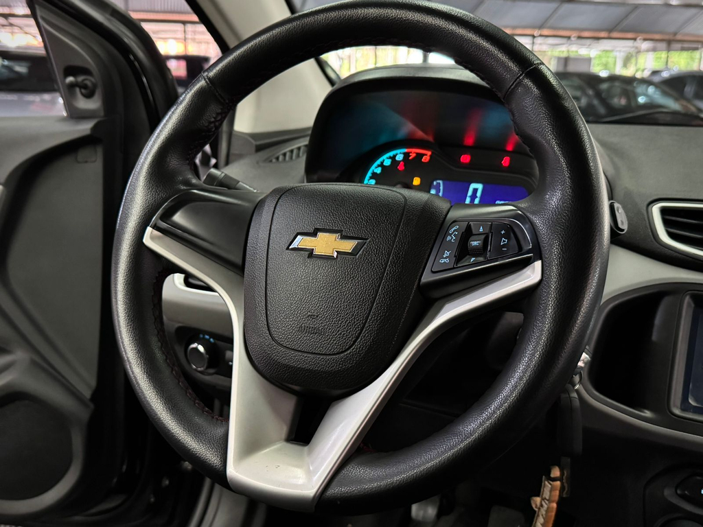 Chevrolet Onix 1.0 LT Flex