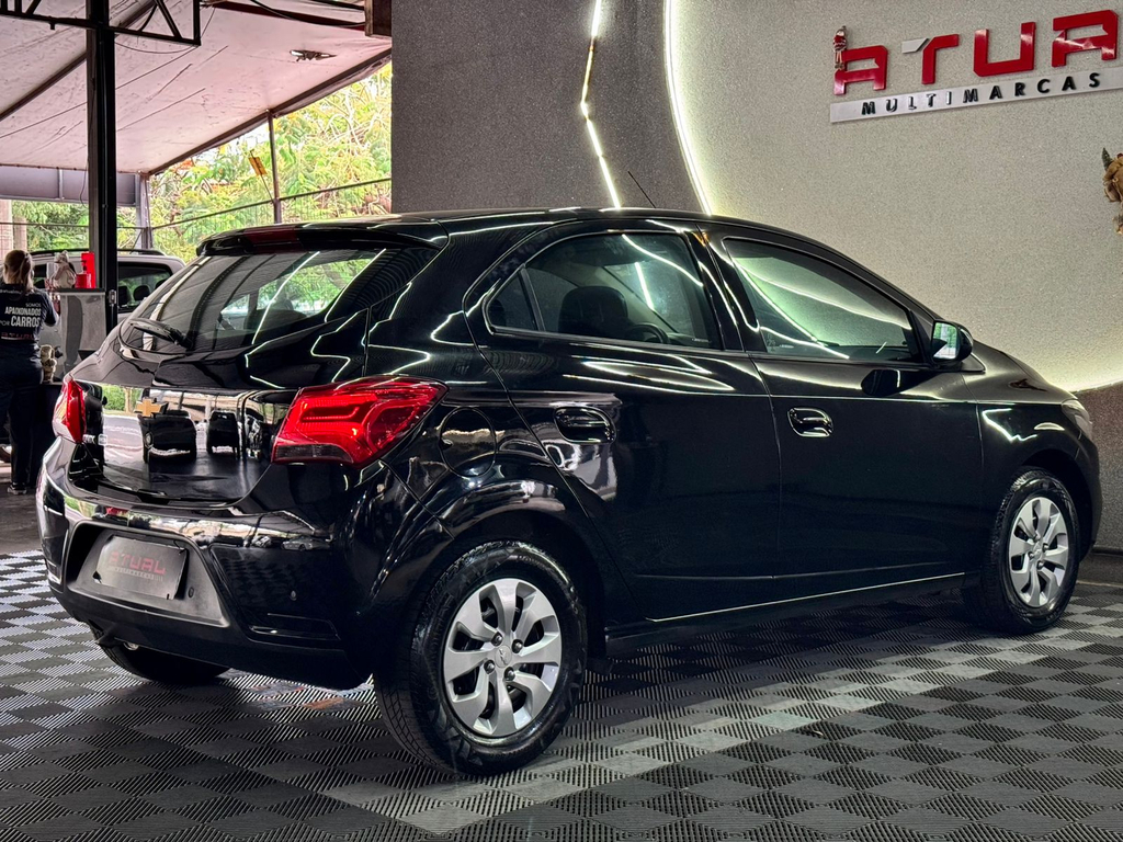 Chevrolet Onix 1.0 LT Flex