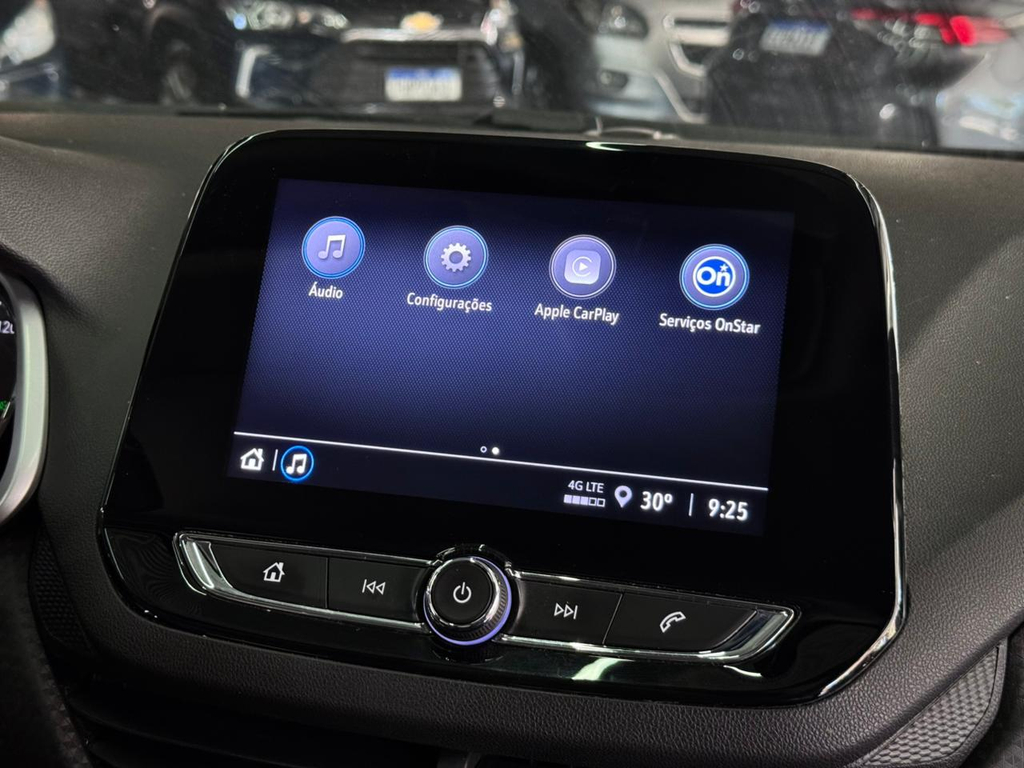 Chevrolet Onix Sedan Prata