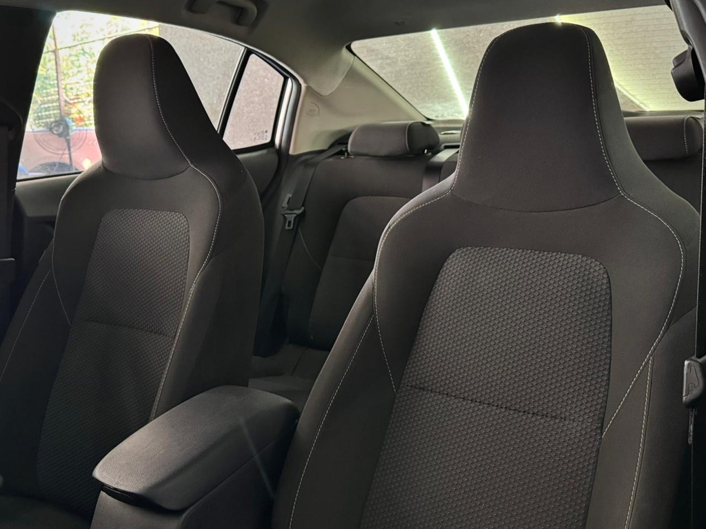 Chevrolet Onix Sedan Prata